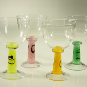 Popglas i olika färger